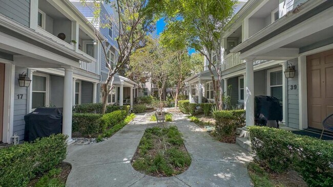 Building Photo - 37 Hinterland Way