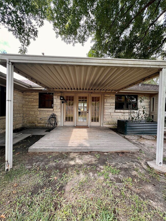 Building Photo - 4218 Glebe Rd