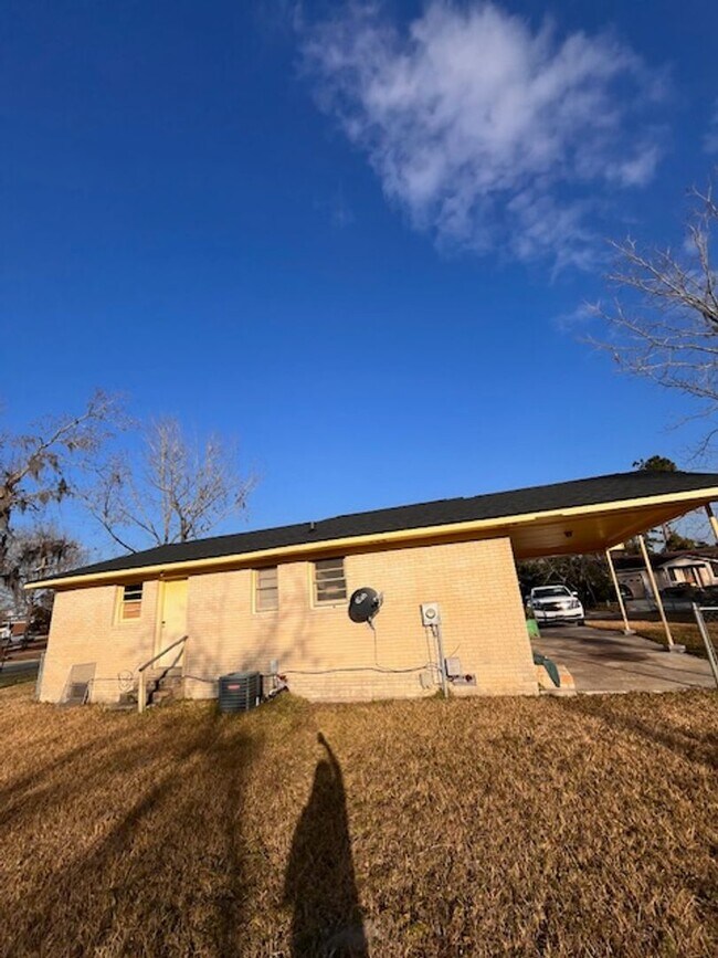 Building Photo - 1500 Arlington Ave