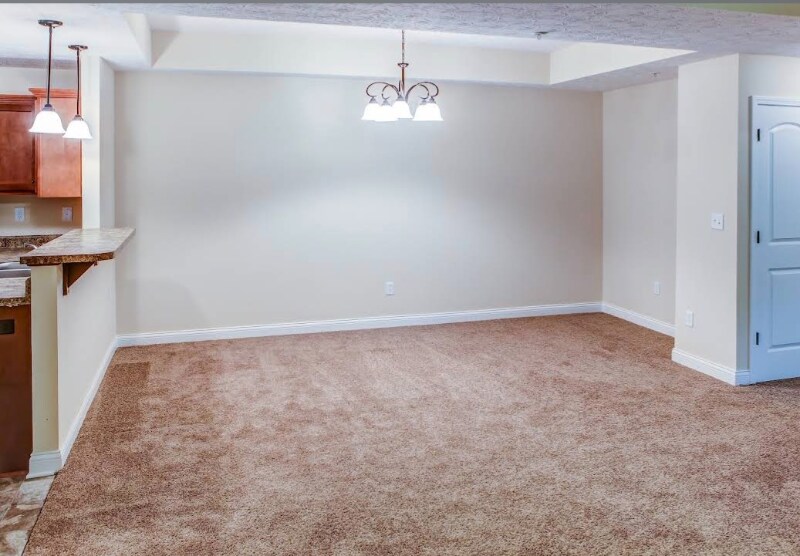 Building Photo - 708 Academy Dr