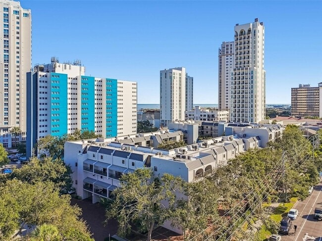 Building Photo - 105 4th Ave NE