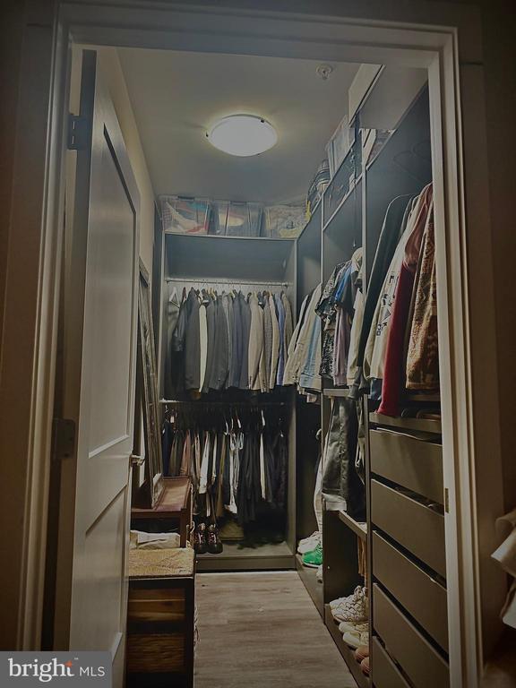 Building Photo - 145 Riverhaven Dr