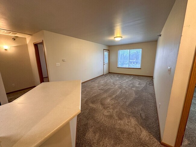 Interior Photo - 1401 N. Dakota