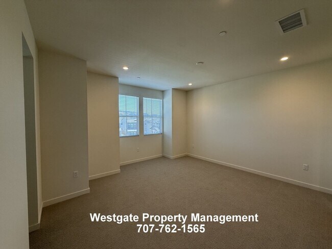 Building Photo - 209 Wellness Wy