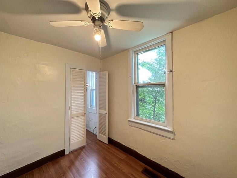 Building Photo - 1519 N Elston Ave