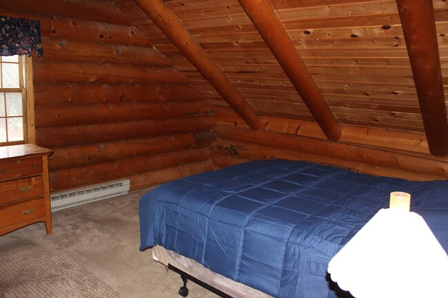 Building Photo - 502 Snowberry Ln