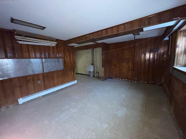 Building Photo - 147-27 76th Rd