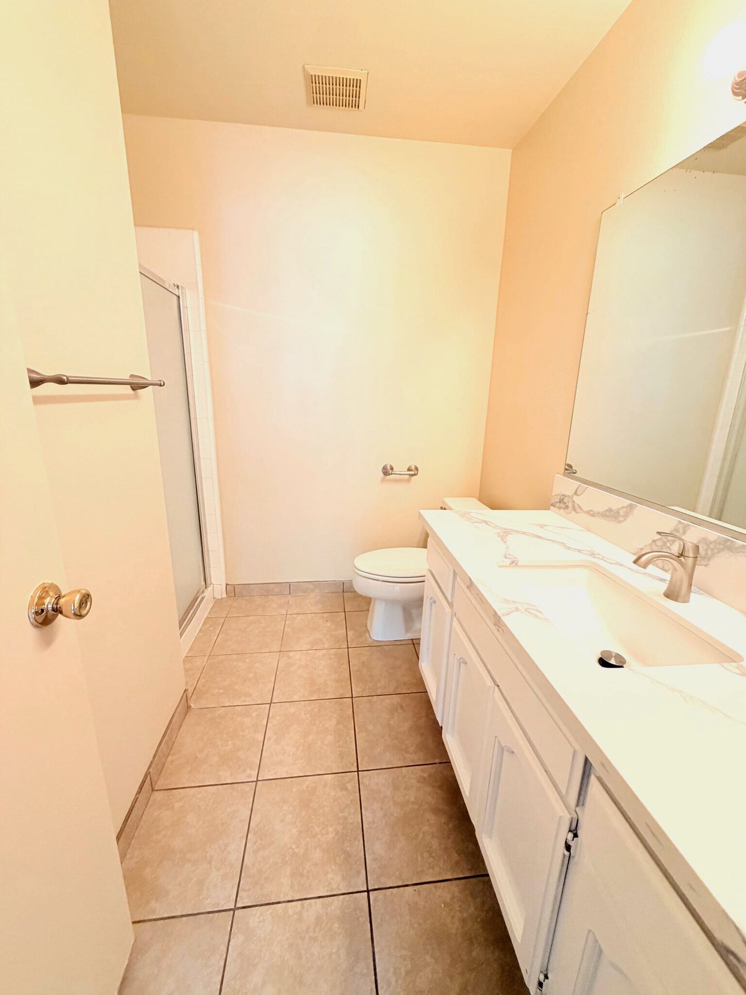 Building Photo - 421 N Kenneth Rd