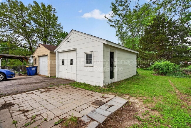 Building Photo - 410 McKinley Ave