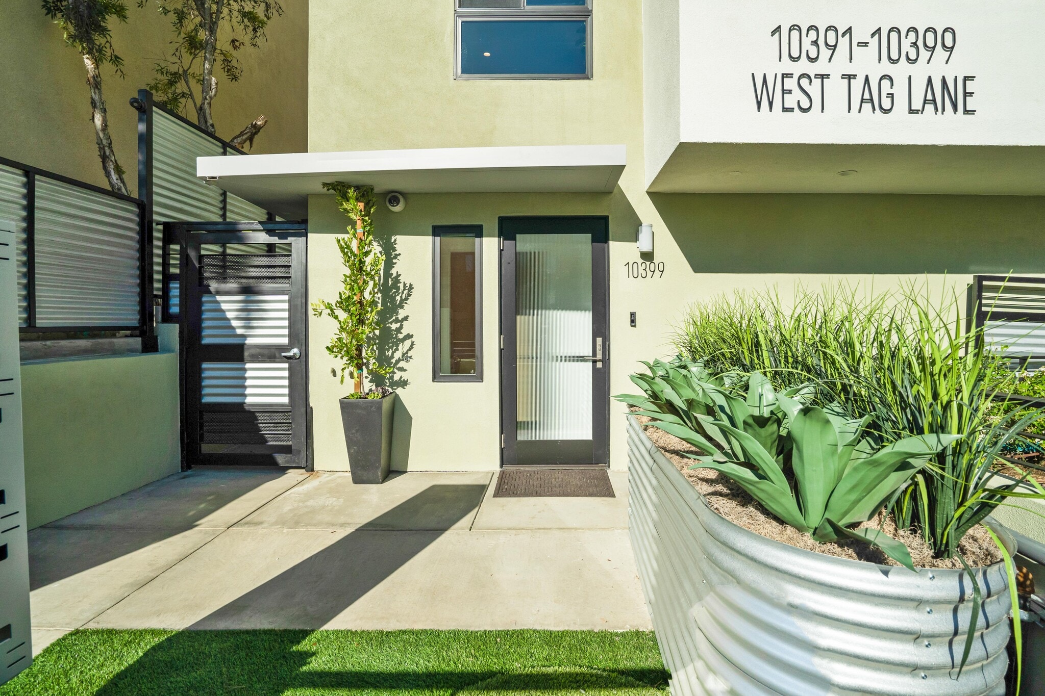 Building Photo - 10393 Tag Ln