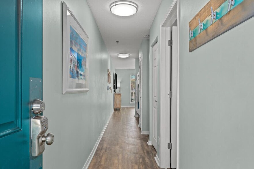 Building Photo - 3191 Scenic Hwy 98