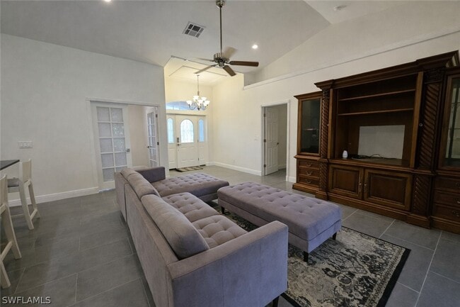 Building Photo - 1440 Graham Cir