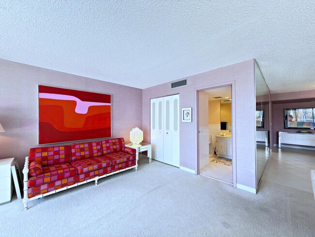 Building Photo - 3546 S Ocean Blvd