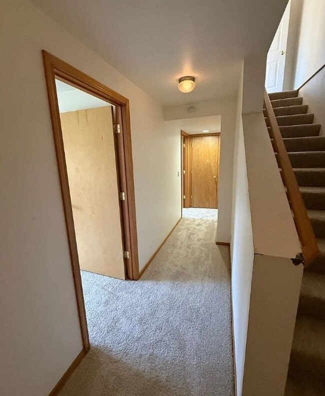 Building Photo - Large 6-Bedroom Home in Samish with a Fenced Yard