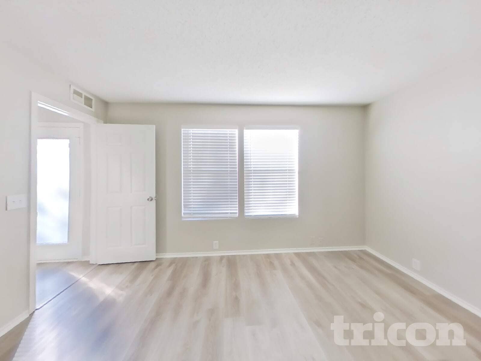 Building Photo - 4512 Merlot Dr