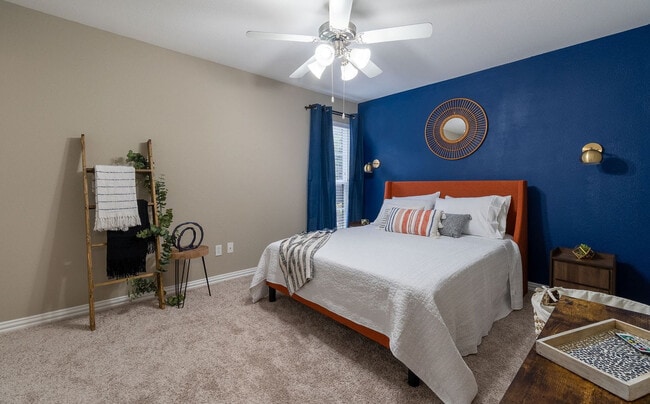 Building Photo - 10020 Regal Park Ln