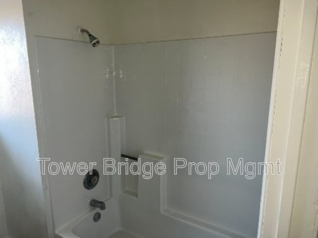 Building Photo - 2740 Crosby Way