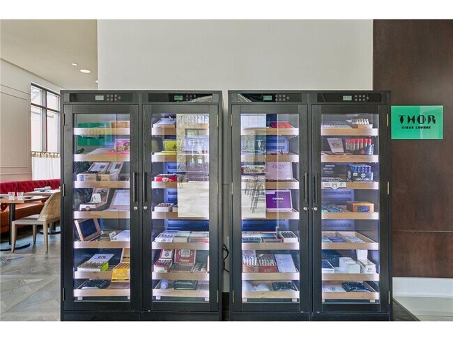 Building Photo - 201 S 11th St