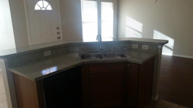 Primary Photo - 318 Stockade Ln