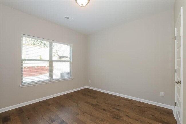 Building Photo - 2730 Trebek Ct