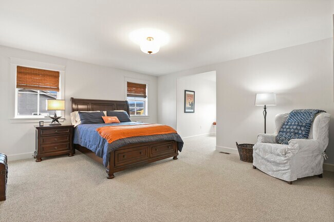 Building Photo - 1950 Mesa Park View