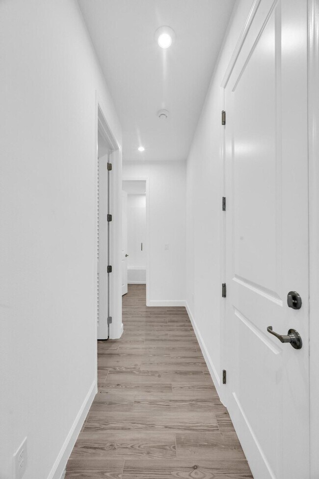 Building Photo - 9060 Remy Ln