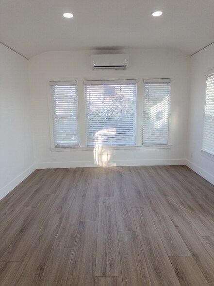 Building Photo - 1642 Madison Ave