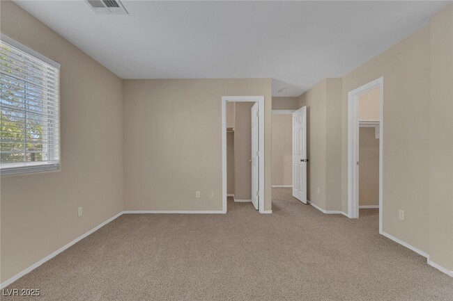 Building Photo - 9835 W Spinnaker Creek Ave