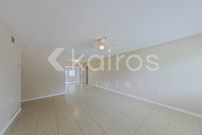 Building Photo - 2441 Healy Dr