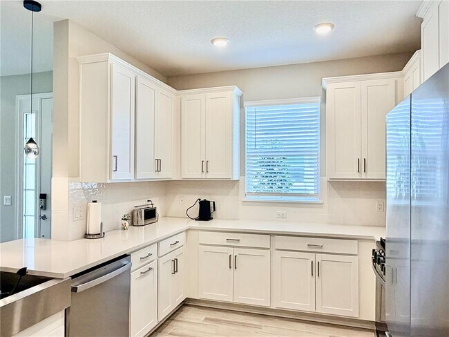 Building Photo - 6111 Mesa Gln