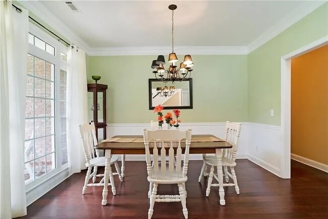 Building Photo - 3915 High Gables E