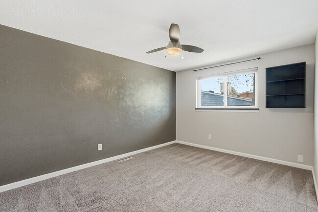 Building Photo - $2,040.95, 3-bed, 2-bathroom located in Colorado Springs with a large backyard