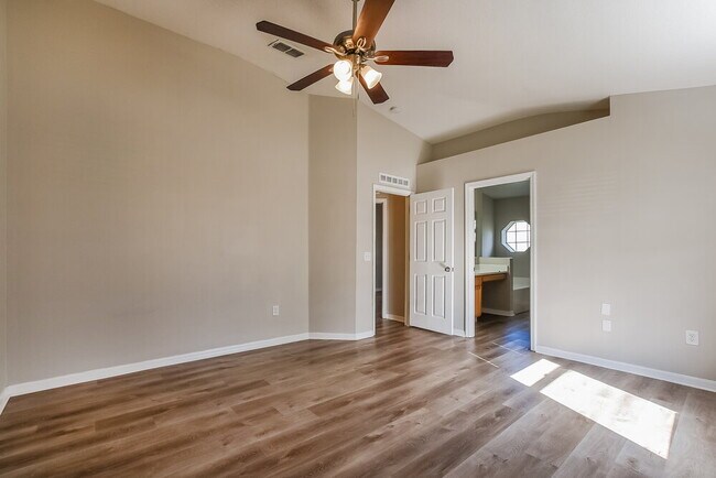 Building Photo - 189 Cedar Ridge Ln