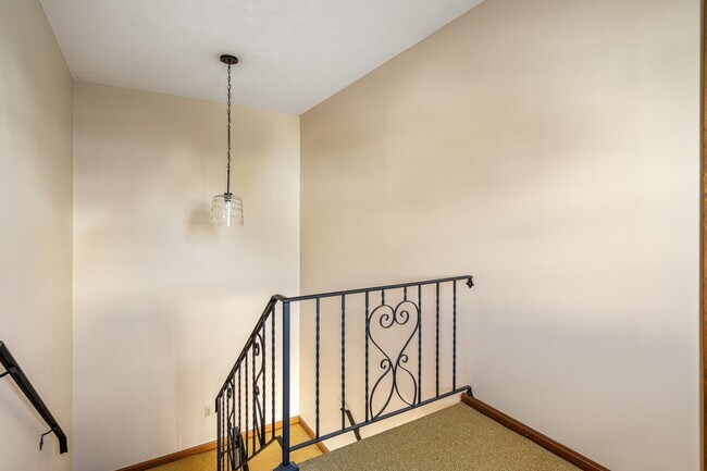 Building Photo - 1145 Hayward St