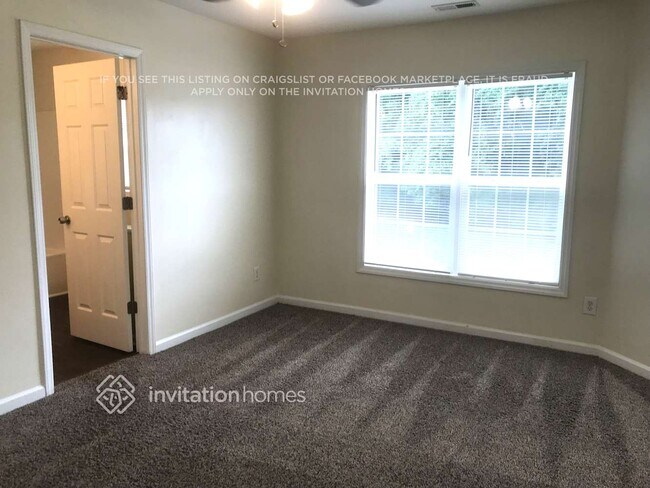 Building Photo - 74 Randolph Dr