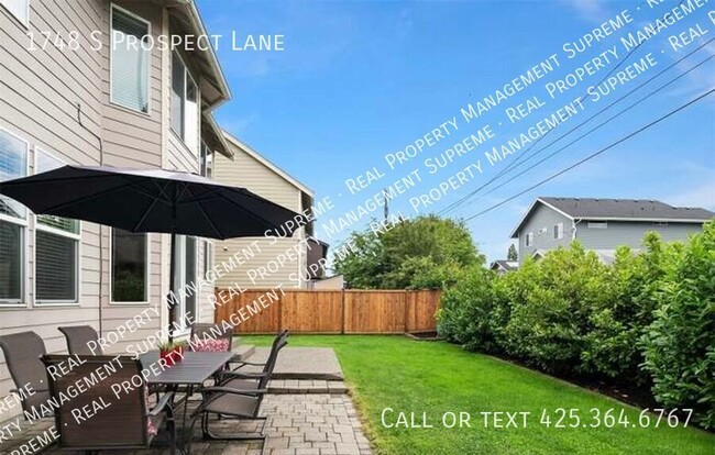 Building Photo - 1748 S Prospect Ln