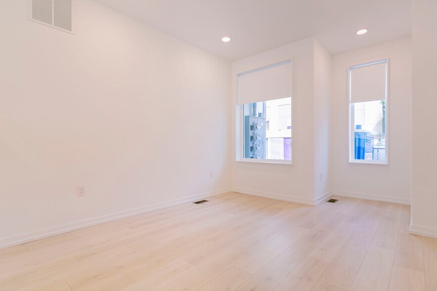 Building Photo - 1248 Lecount St