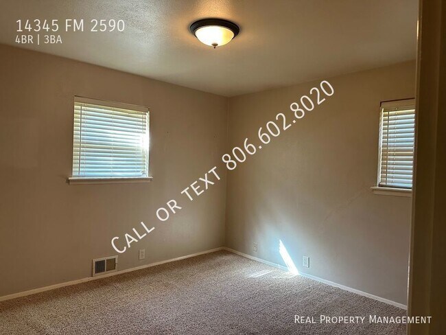 Building Photo - Amazing home south of Amarillo with worksh...