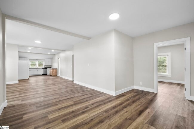 Building Photo - 2811 Locust Hill Rd