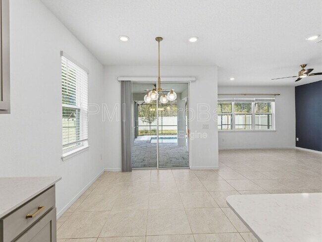 Building Photo - 2870 Dolores Home Ave