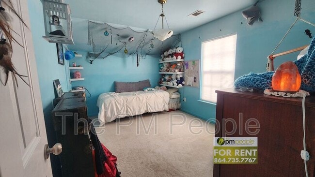 Building Photo - 120 Pin Oak Ct