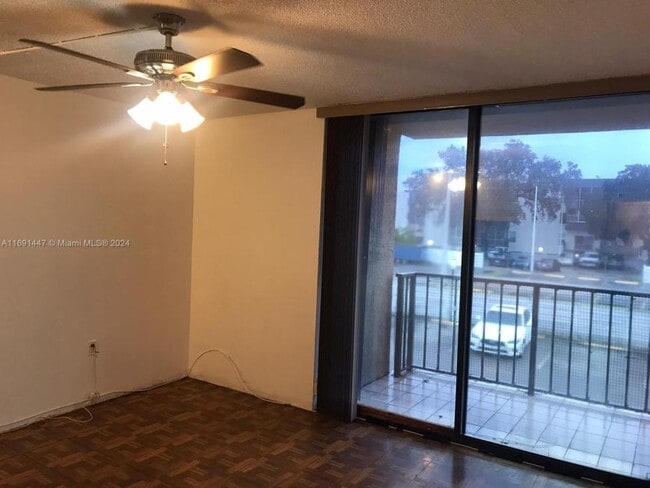 Building Photo - 1 bedroom in North Miami FL 33162