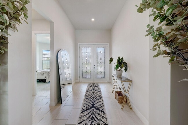 Building Photo - 9234 Balsamo Dr.