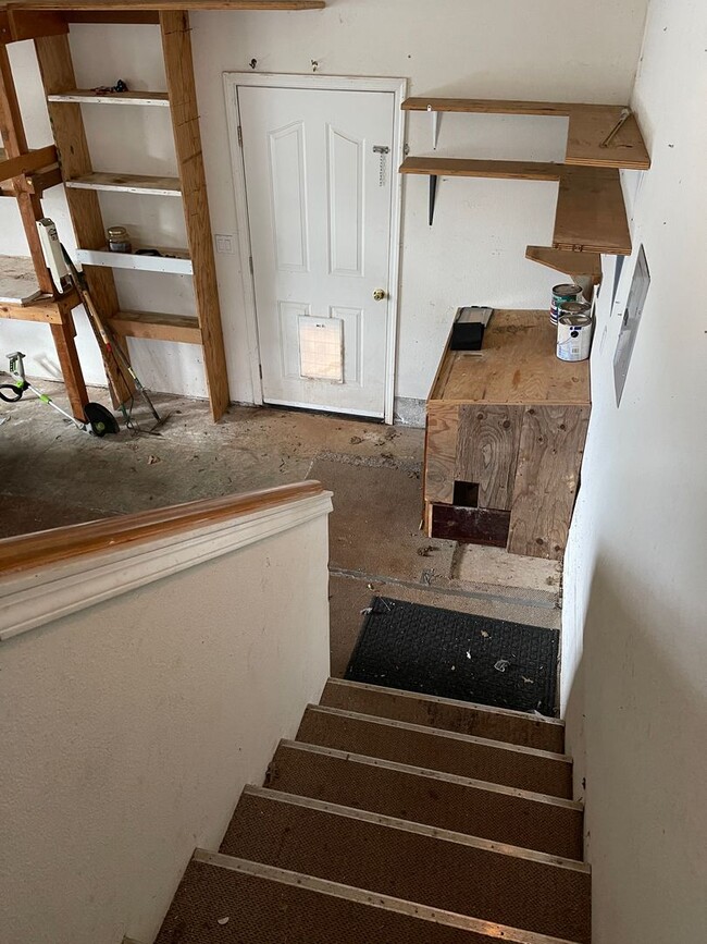 Building Photo - Magalia 3 bedroom 2 bath home, attached garage, low maintenance yard, california room