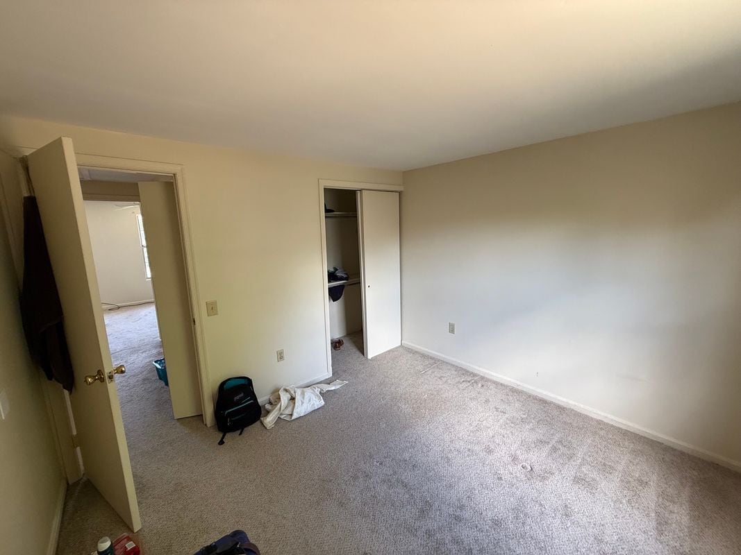 Building Photo - 4674 Grosbeak Pl