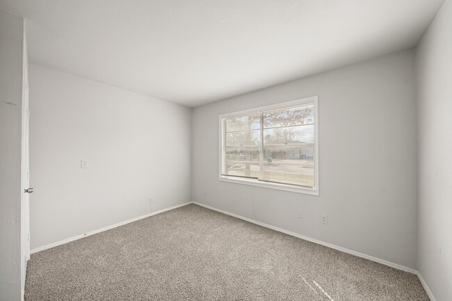 Building Photo - 14415 Insley St