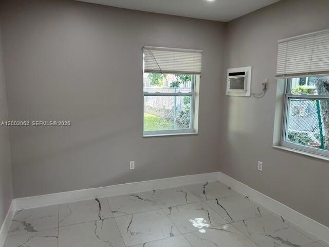 Building Photo - 922 NW 2nd St