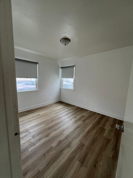 Building Photo - 5975 W 86th Pl