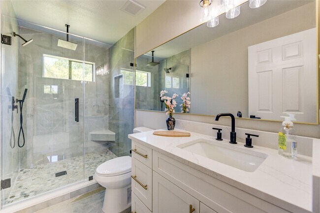 Building Photo - 1901 Canyon Creek Ct