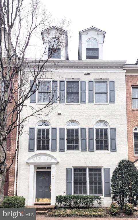 Building Photo - 1609 Leeds Castle Dr